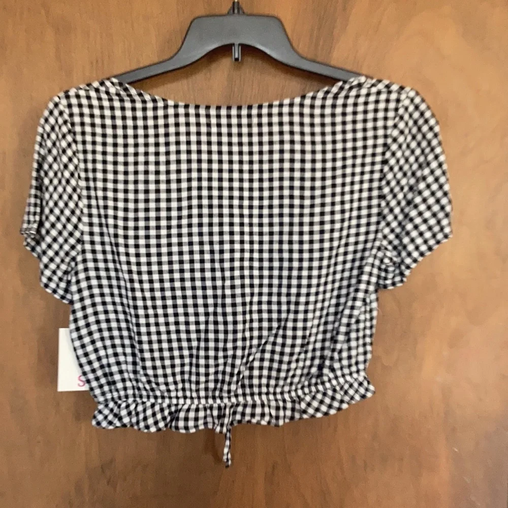 3/$24 SO boho casual top black white check short sleeve cinch front casual L jr - Picture 11 of 15